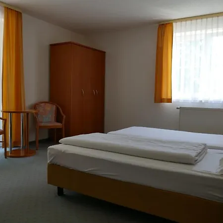 Siebeneichen 3*